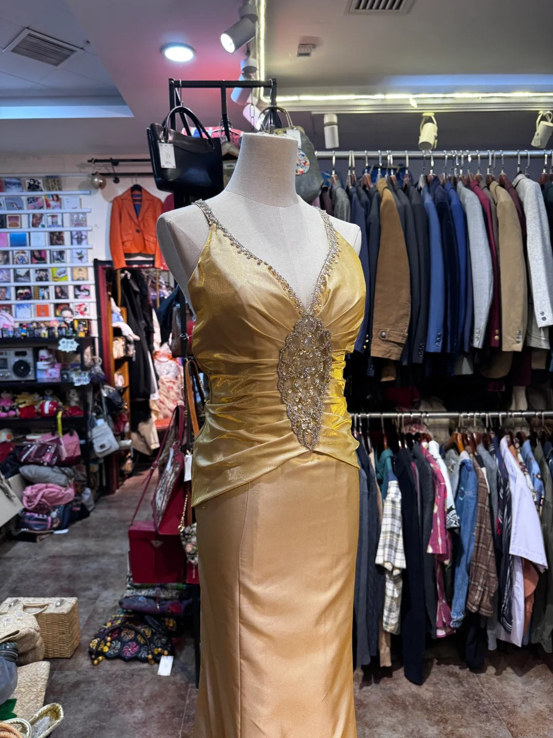 Vintage Gold Mermaid V-Neck Sequined Satin Long Formal Prom Dresses