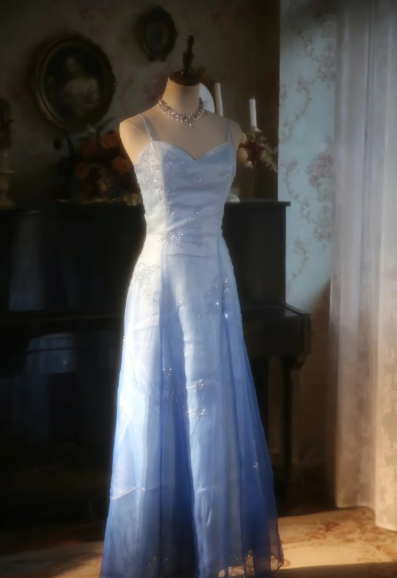 Vintage Gradient Light Blue A-Line Spaghetti Strap Beaded Tulle Long Formal Prom Dresses