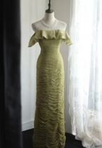 Vintage Green Fitted Off-Shoulder Ruffled Chiffon Long Formal Prom Dresses