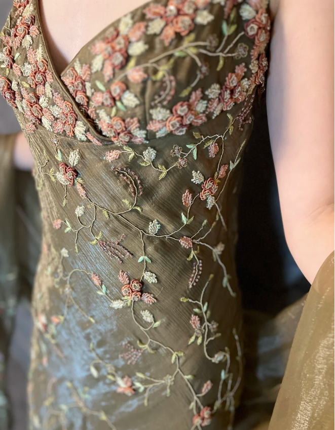Vintage Green Mermaid Spaghetti Strap Deep V-Neck 3D Floral Embroidery Long Formal Prom Dresses