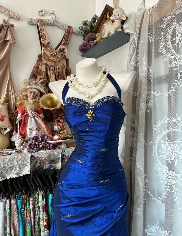 Vintage Halter Sheath Long Formal Prom Dresses Beaded Satin Blue Formal Evening Dresses Sleeveless Birthday Dresses Secondary image