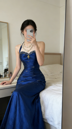 Vintage Halter Sheath Long Formal Prom Dresses Beaded Satin Blue Formal Evening Dresses Sleeveless Birthday Dresses