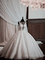 Vintage Illusion Neckline Lace Wedding Dresses Ball Gowns
