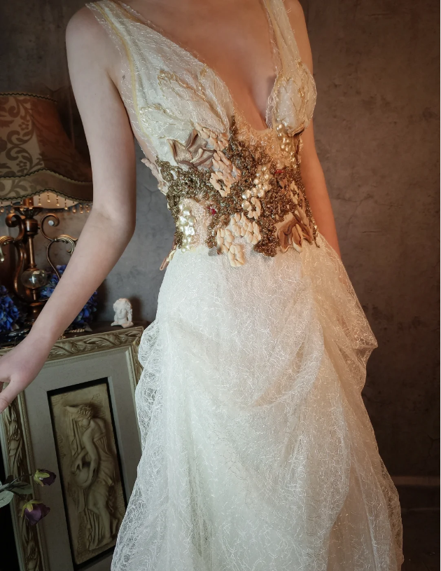 Vintage Ivory Deep V-Neck Beaded 3D Floral Lace Long Formal Prom Dresses