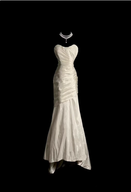 Vintage Ivory Mermaid Strapless Ruched Satin Long Formal Prom Dresses Main image