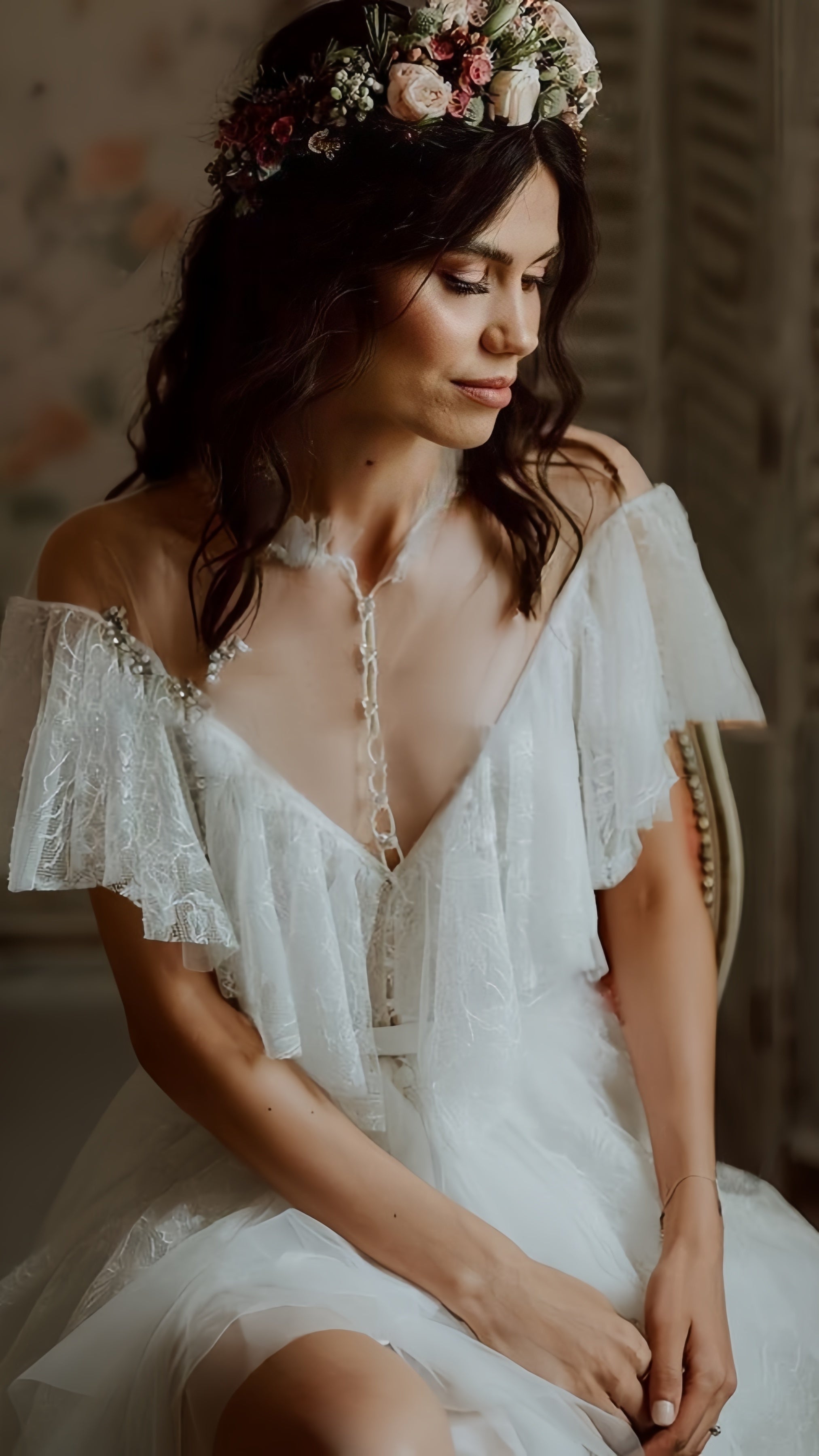 Vintage Lace Ruffle Party Dresses, White Wedding Dresses With Slit