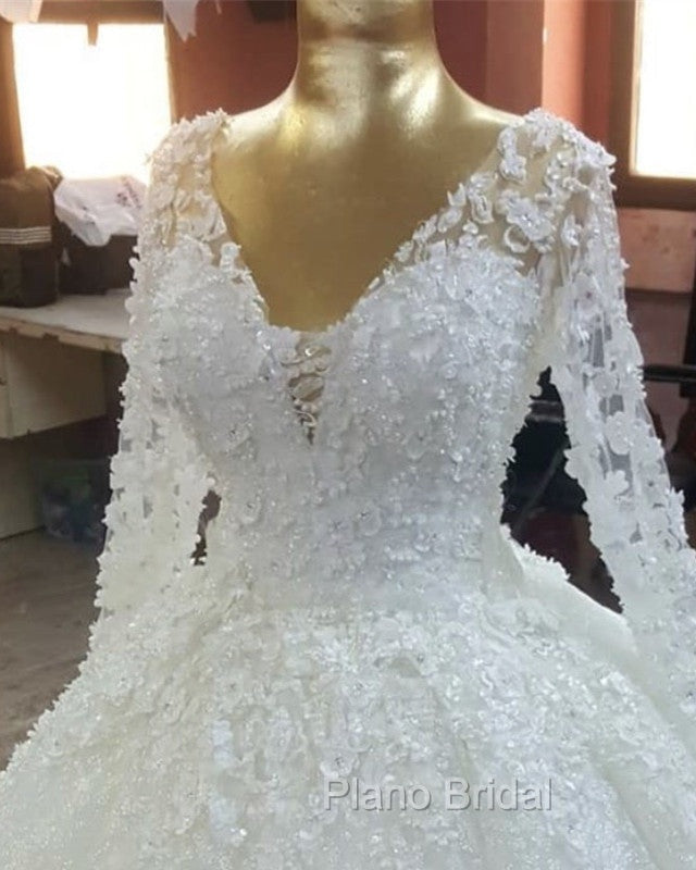 Vintage Lace Wedding Dresses V Neck Long Sleeves With Flowers Secondary image