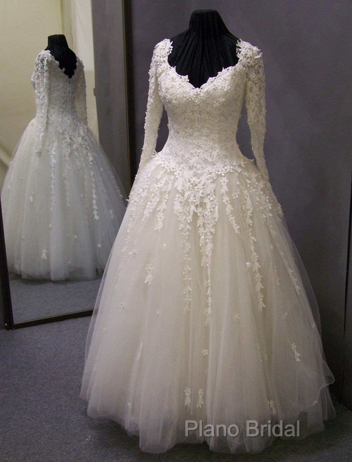 Vintage Long Sleeves Wedding Dresses Princess