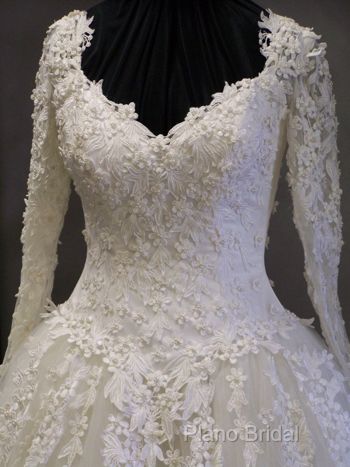 Vintage Long Sleeves Wedding Dresses Princess