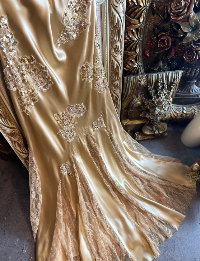 Vintage Mermaid Champagne Gold Sequined Lace Satin Long Formal Prom Dresses