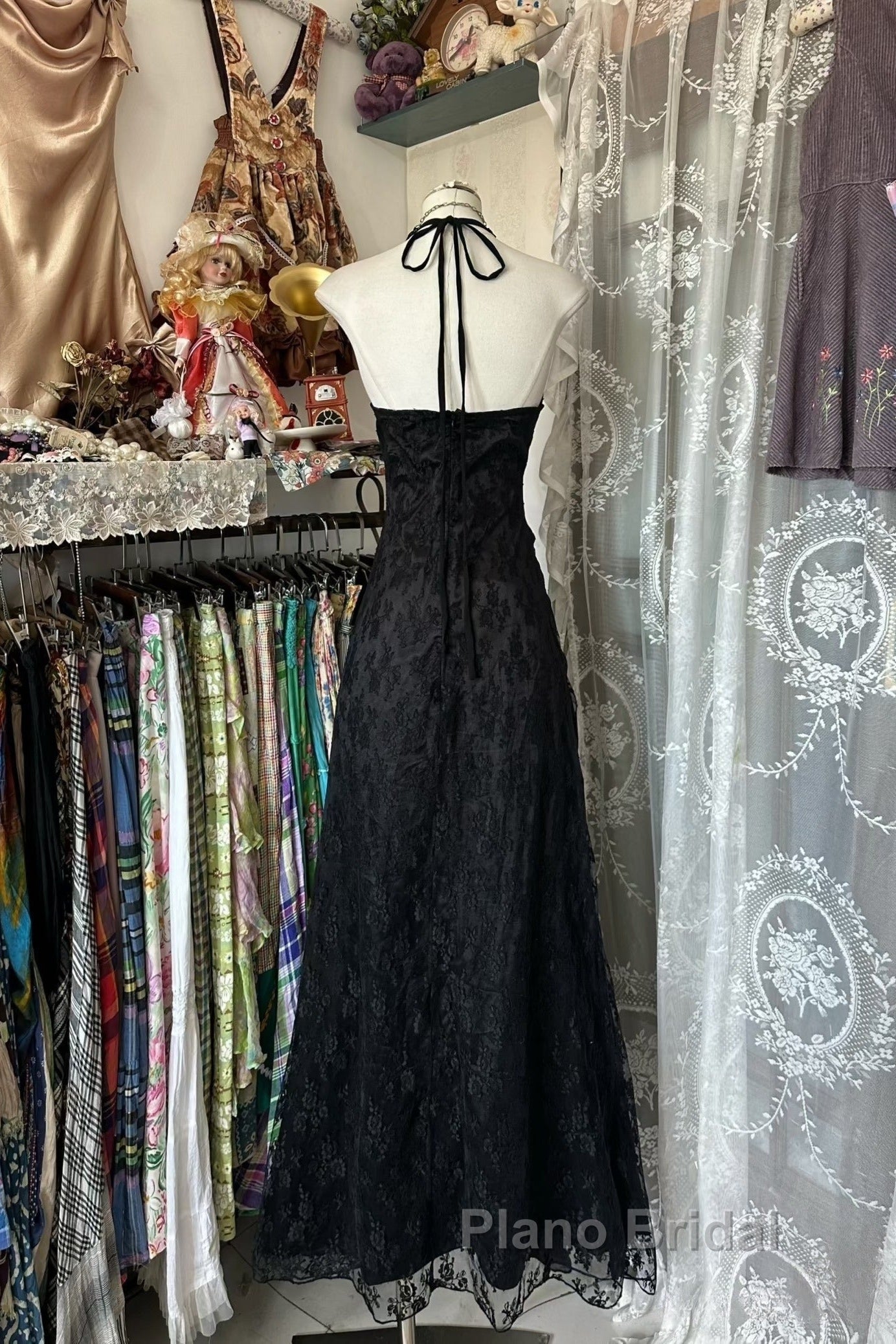 Vintage Mermaid Halter Sleeveless Long Black Lace Evening Dresses Formal Prom Dresses Secondary image