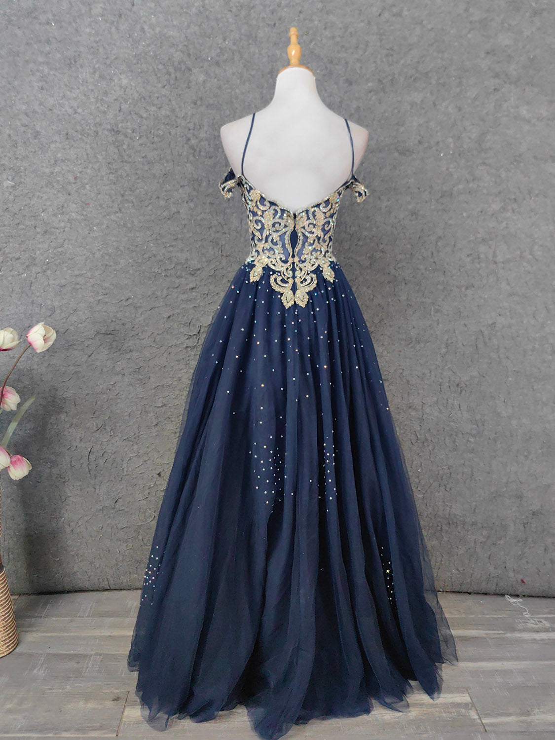 Vintage Navy Blue Off-Shoulder Gold Embroidered Rhinestone Tulle Long Formal Prom Dresses