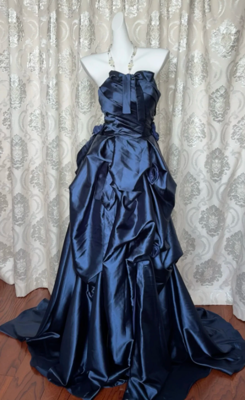 Vintage Navy Blue Strapless Satin Long Ball Gown Prom Dresses Main image