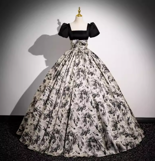 Vintage Printed Square Neck Puff Sleeve Velvet Ball Gown Prom Dresses Sweet 16 Dresses