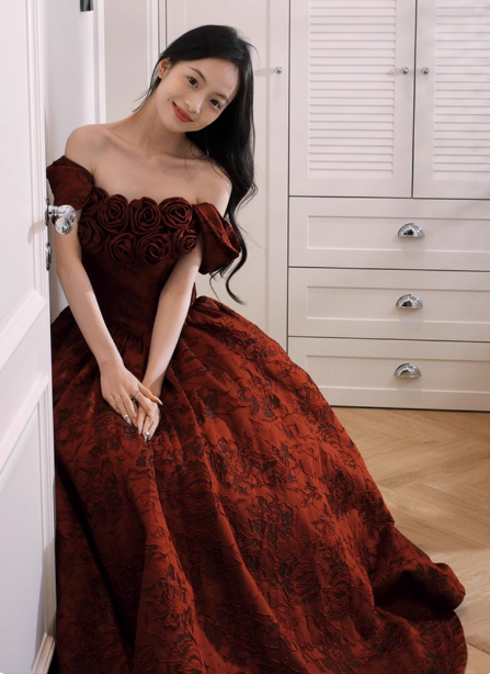 Vintage Rose Burgundy Off-The-Shoulder Jacquard Satin Long Formal Prom Dresses