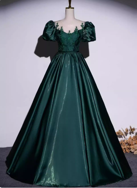 Vintage Royal Emerald Green Crew Neck A-Line Embroidered Satin Long Formal Prom Dresses