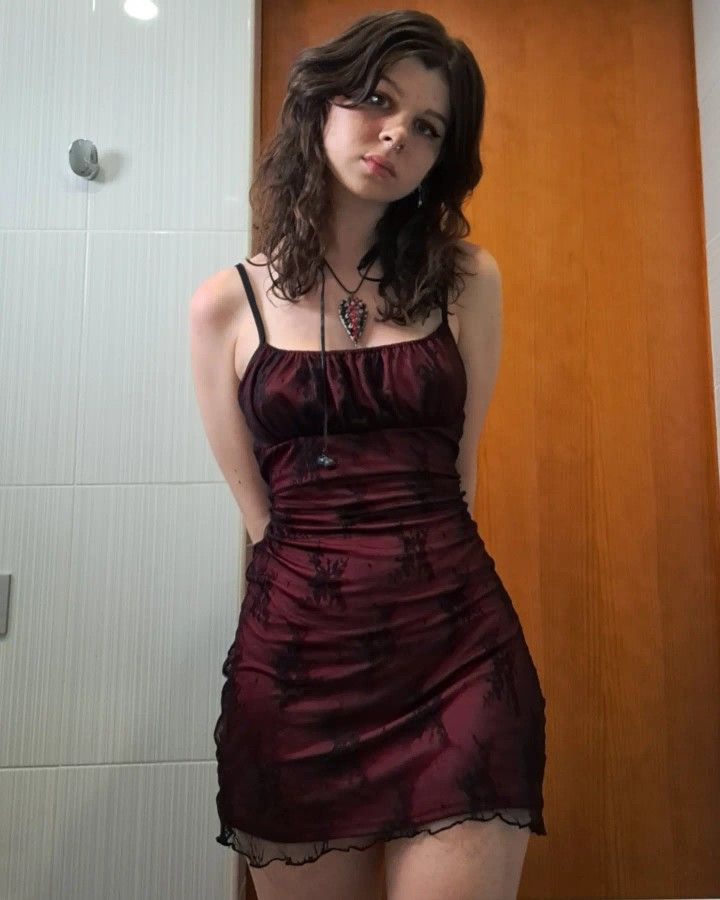 Vintage Spaghetti Straps Burgundy Sheath Cocktail Dresses Short Party Gown Homecoming Dresses Main image