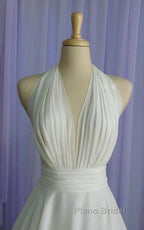 Vintage Tea-Length Chiffon Wedding Dresses With Halter Neck And Bow