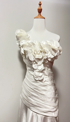 Vintage White Mermaid One-Shoulder Neckline Petal Pleated Satin Long Formal Prom Dresses