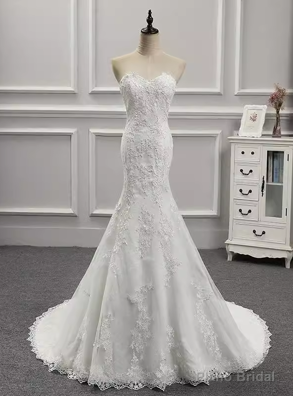 White Mermaid Lace Sweetheart Wedding Dress Main image