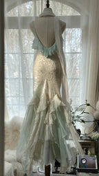 White Mint Green Romantic Fashion Elegant Delicate Beaded Lace Spaghetti Straps Long Tulle Chiffon Ruffle Ball Gown Formal Evening Gown Party Dresses
