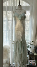 White Mint Green Romantic Fashion Elegant Delicate Beaded Lace Spaghetti Straps Long Tulle Chiffon Ruffle Ball Gown Formal Evening Gown Party Dresses
