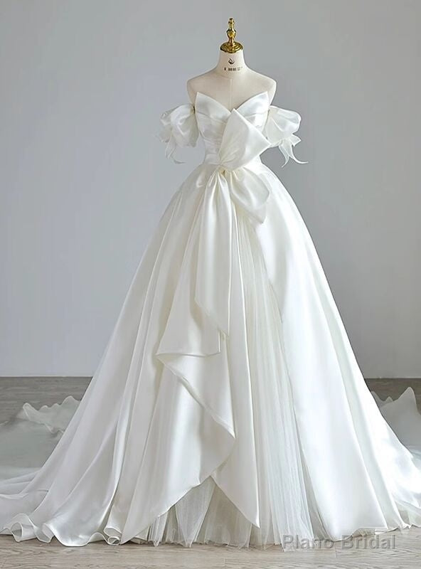 White Satin Strapless Puff Sleeve Wedding Dress Main image