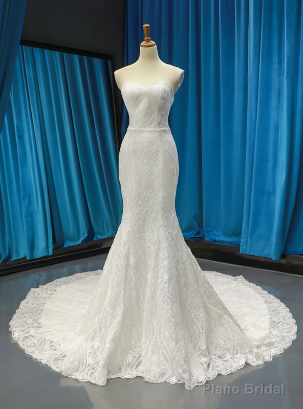 White Sheath Mermaid Tulle Lace Backless Wedding Dress Main image