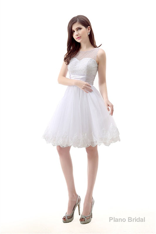 White Short Tulle Lace Knee Length Pearls Homecoming Dresses