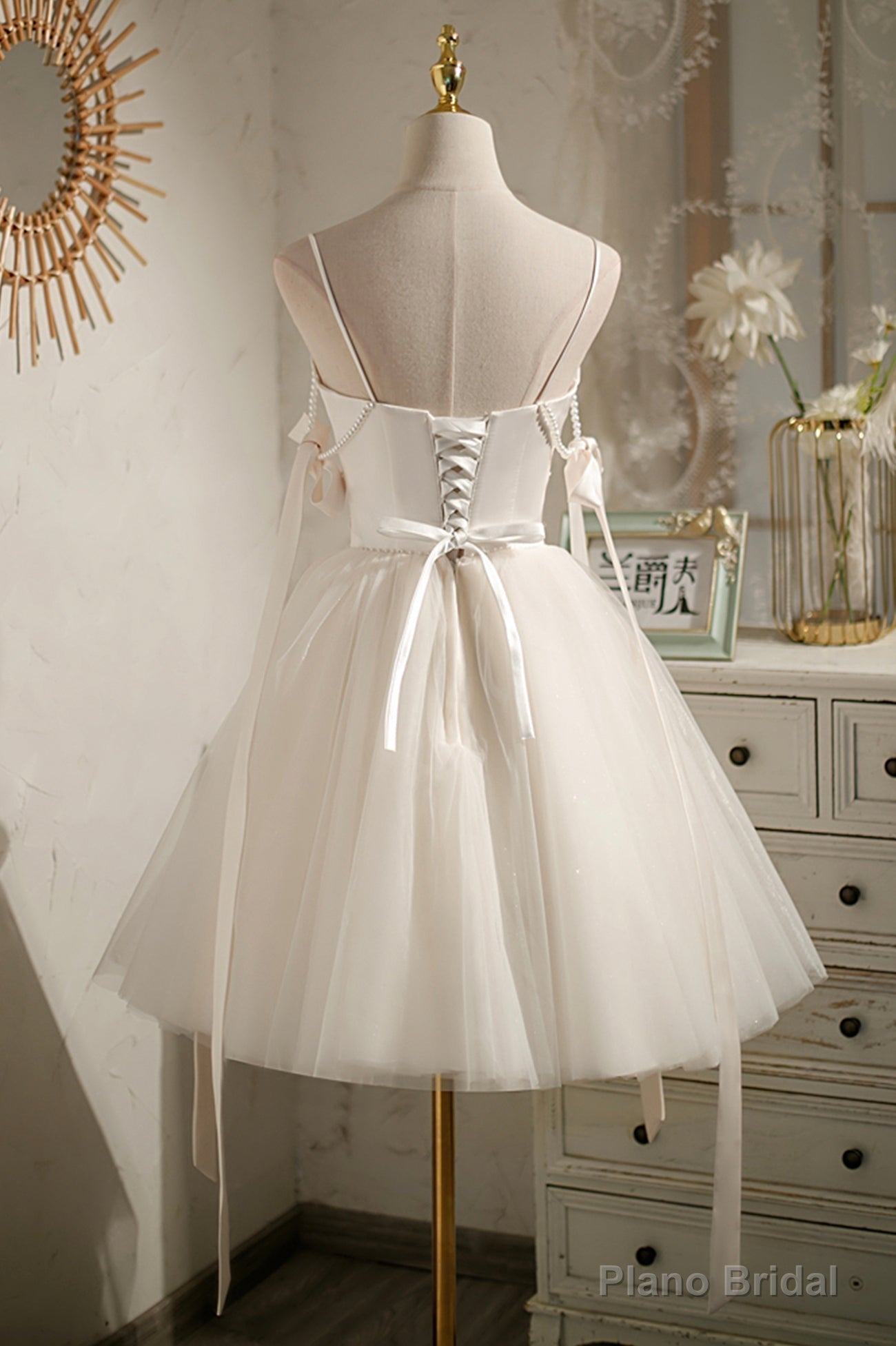 White Spaghetti Straps V-Neck Tulle Short Homecoming Dress with Bow