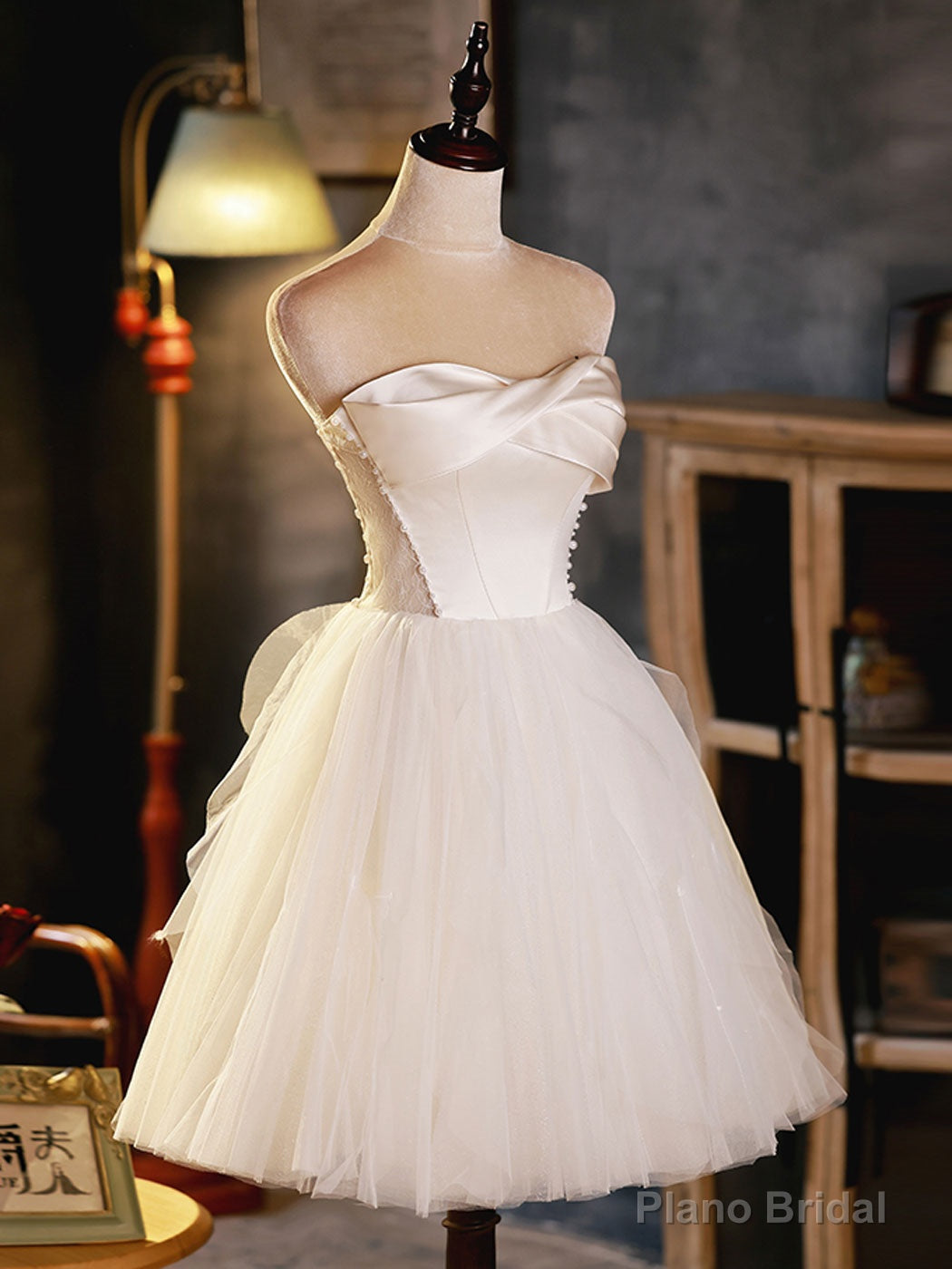 White Sweetheart Neck Tulle Short Prom Dress, Light Champagne Homecoming Dress