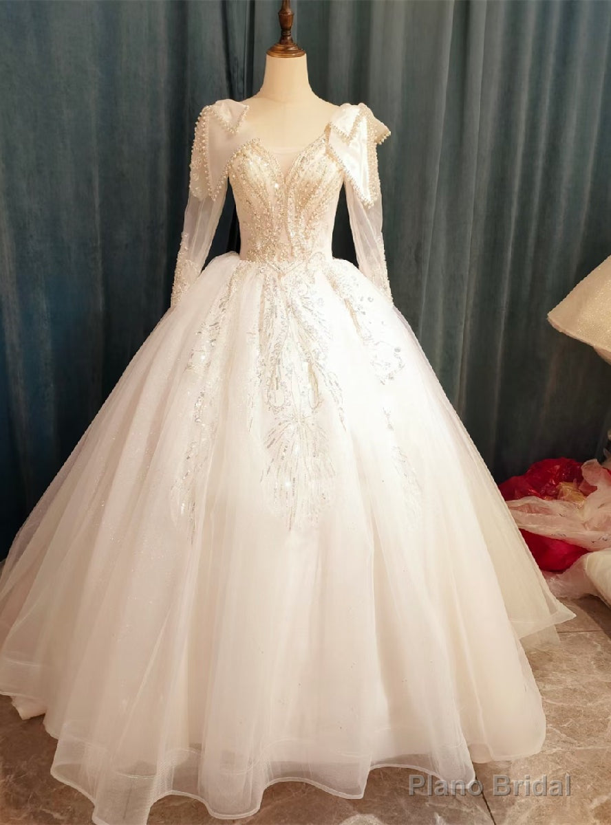 White Tulle Long Sleeve Appliques Beading Wedding Dress Main image