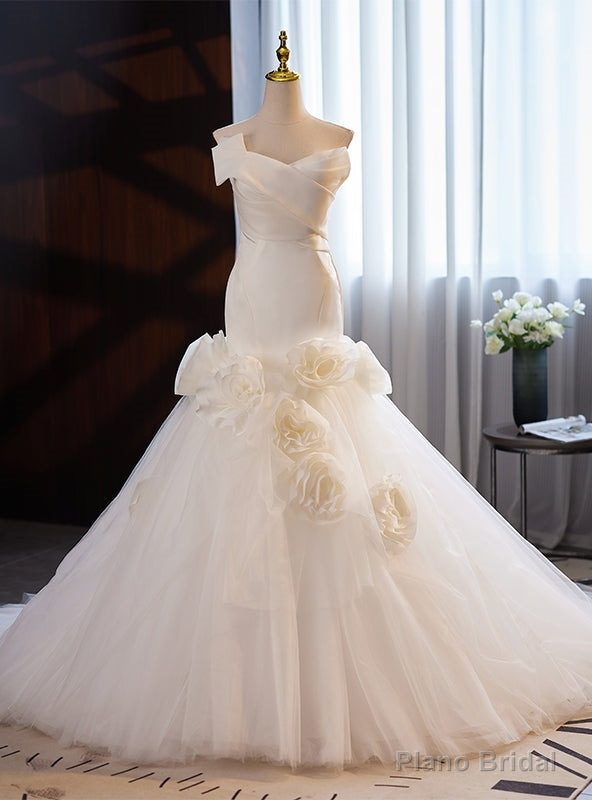 White Tulle Mermaid Flower Wedding Dress Main image