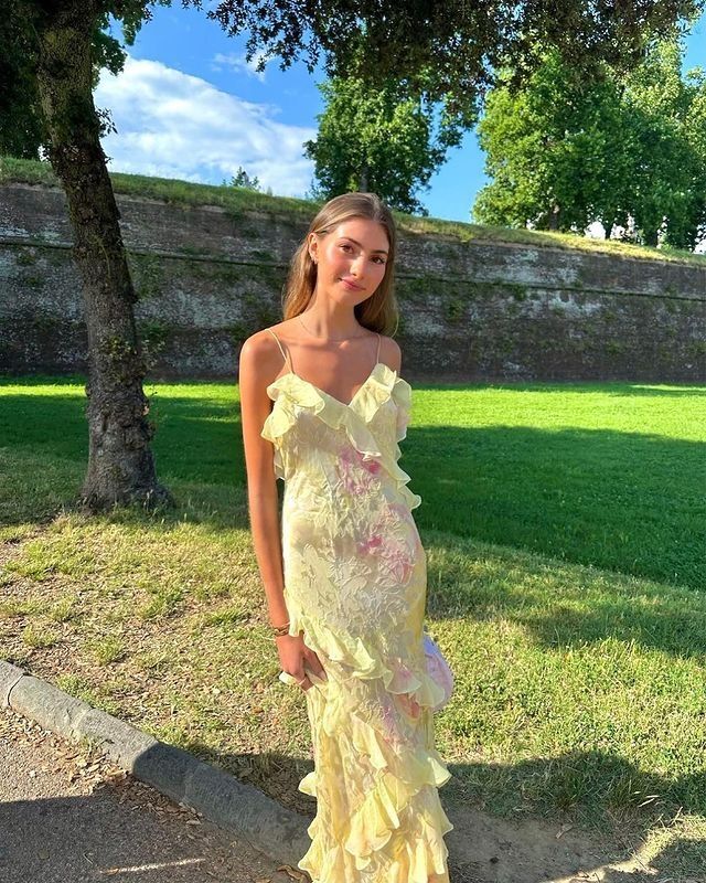 Yellow Fashion Elegant Layered Tulle Long Ball Gown Backless Mermaid Slim Fit Formal Evening Gown Party Dresses Main image