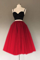 Red And Black Two Pieces Tulle Sweetheart Spaghetti Straps Short Prom Dresses