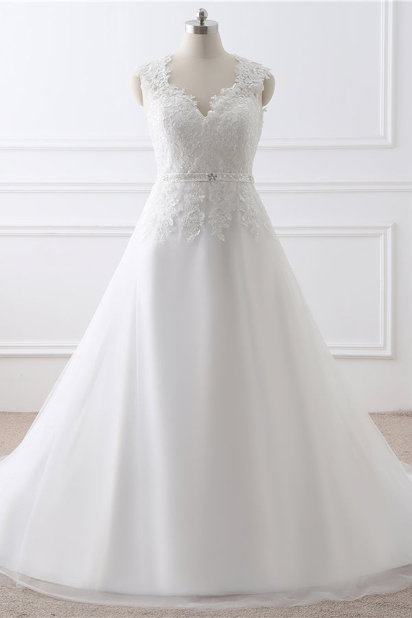 Elegant Sleeveless Long Wedding Dress with Applique
