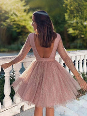 A-Line/Princess Scoop Short/Mini Sequins Homecoming Dresses