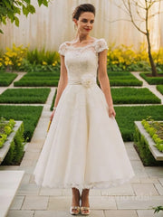 Robes de mariée en tulle en tulle en ligne A-ligne / princesse.
