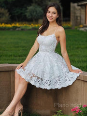 A-Line/Princess Spaghetti Straps Short/Mini Lace Homecoming Dresses With Appliques Lace