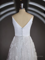 A-Line/Princess Square Cathedral Train Lace Wedding Dresses with Appliques Lace