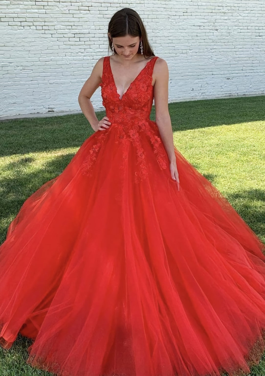 Ball Gown V Neck Court Train Lace Tulle Prom Dress With Appliqued Beading