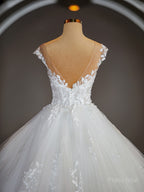 Ball-Gown V-neck Court Train Tulle Wedding Dresses with Appliques Lace