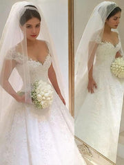 Ballkleid V-Ausschnitt bodenlange Tüll-Brautkleider mit Perlen