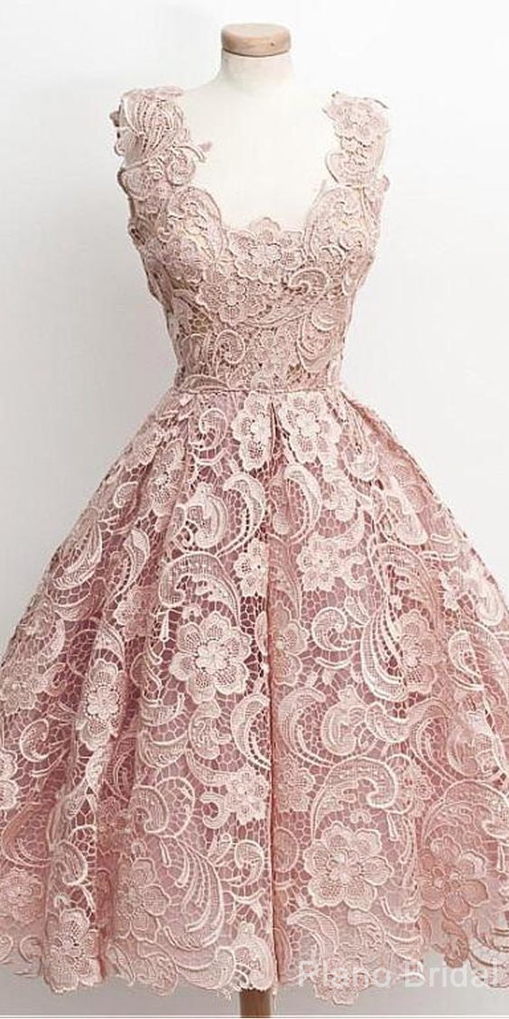 Lovely Lace Scoop Neckline A Line Homecoming Dresses