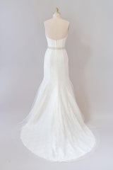 Long Mermaid Strapless Tulle Lace Wedding Dress