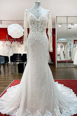 Modest Long Mermaid Sweetheart Tulle Lace Wedding Dress with Sleeves