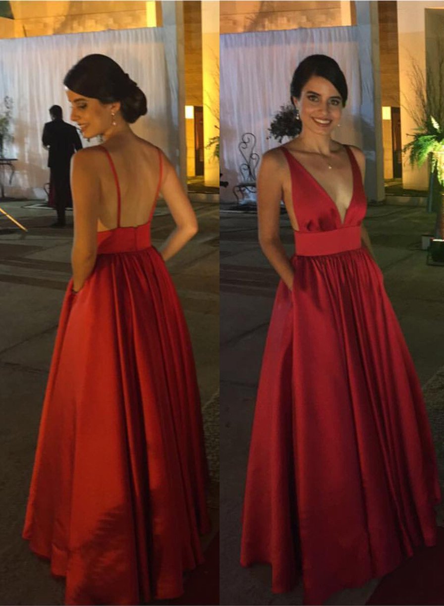 Charming A-Line/Princess Red Sweetheart Satin 2024 Prom Dresses