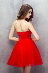 Red Sweetheart Tulle Short Mini Homecoming Dresses