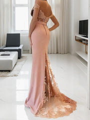 Sheath/Column Off-the-Shoulder Sweep Train Stretch Crepe Evening Dresses With Appliques Lace