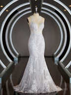 Sheath/Column Scoop Court Train Lace Wedding Dresses with Appliques Lace